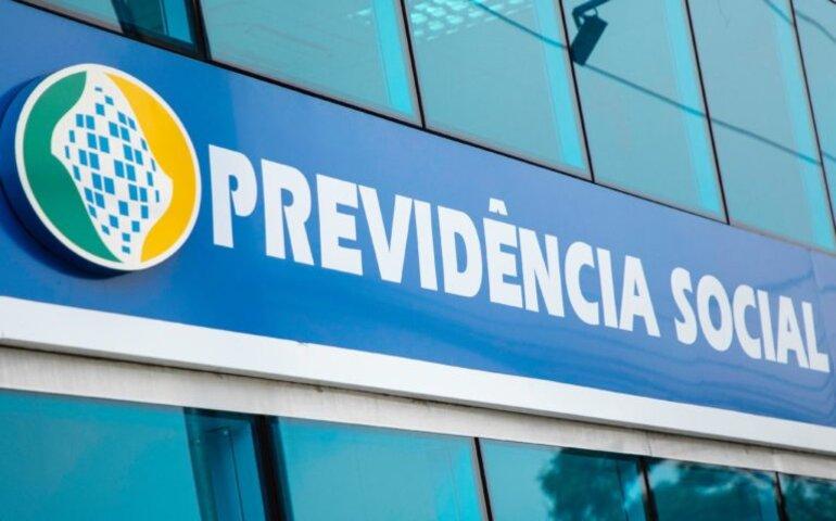 INSS divulga calendário de antecipação de 13°
