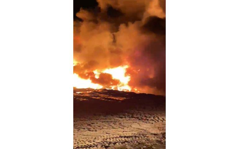 Empresa de reciclagem de pneus é destruída por incêndio